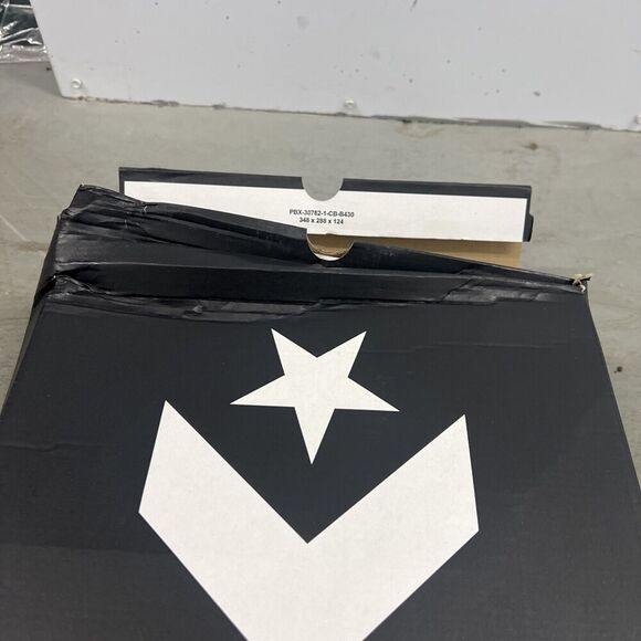 Converse Chuck Taylor All Star Lugged 2.0 Mens 8.5 Womens 10.5 A03705C White - Picture 6 of 7